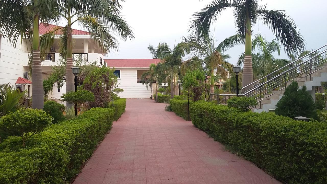 Balangir Swayam Resort מראה חיצוני תמונה